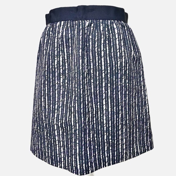 LOFT Dresses & Skirts - Loft Linen Blend Lightweight Lavender, Navy and White Mini Skirt